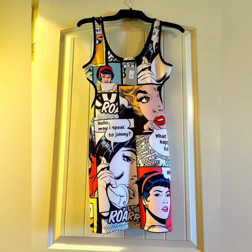 Entro Mini Cut Out Dress, size small NWT.